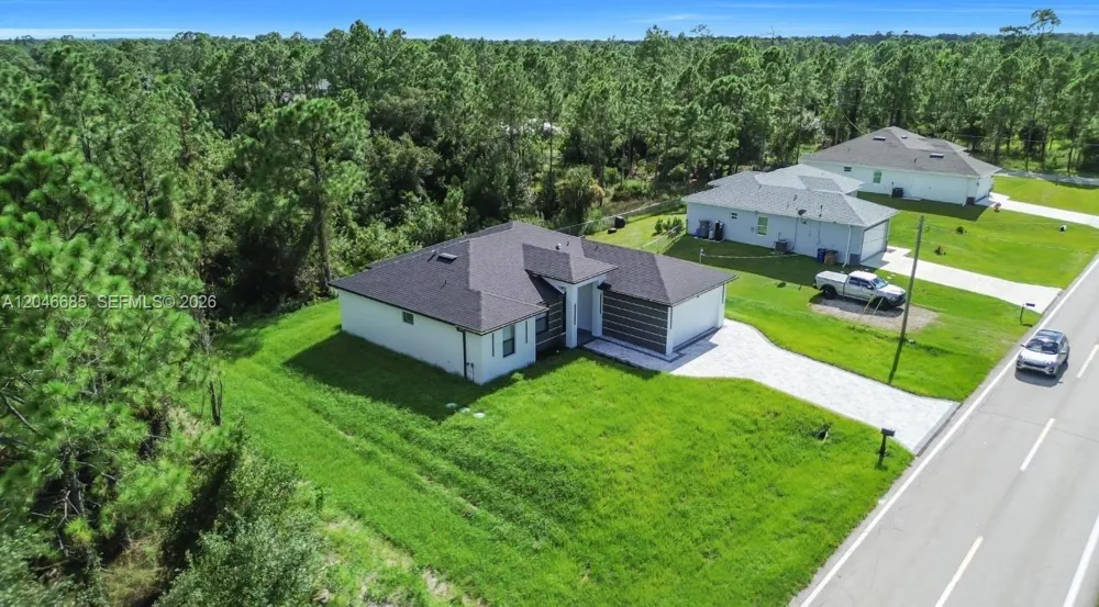 204 E 10th St Lehigh Acres, FL 33972