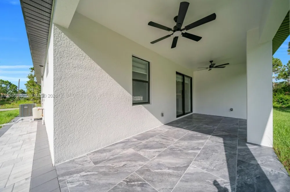 204 E 10th St Lehigh Acres, FL 33972