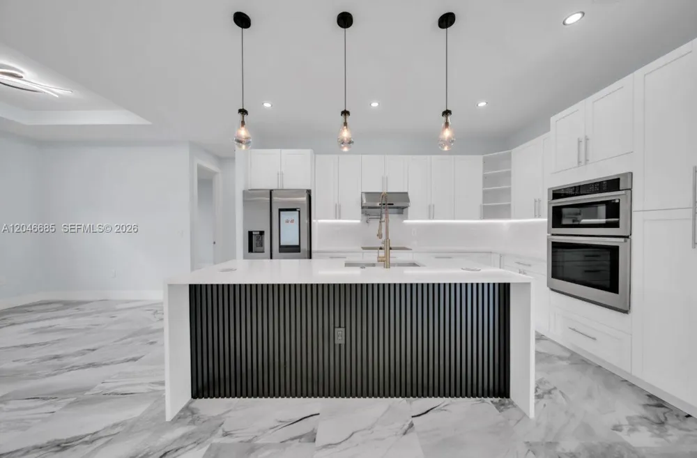 204 E 10th St Lehigh Acres, FL 33972
