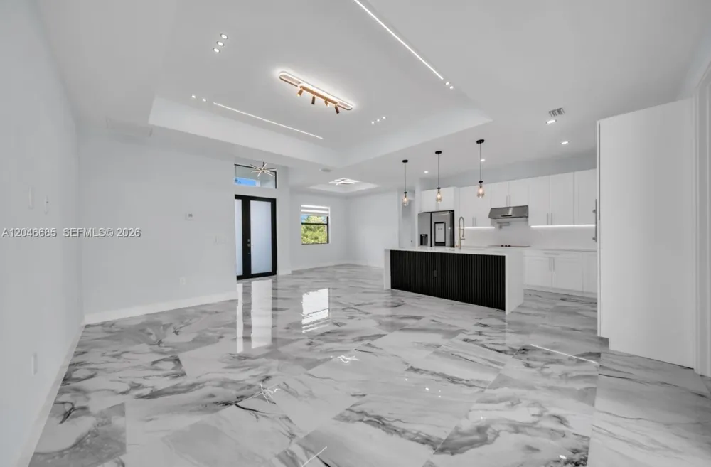 204 E 10th St Lehigh Acres, FL 33972