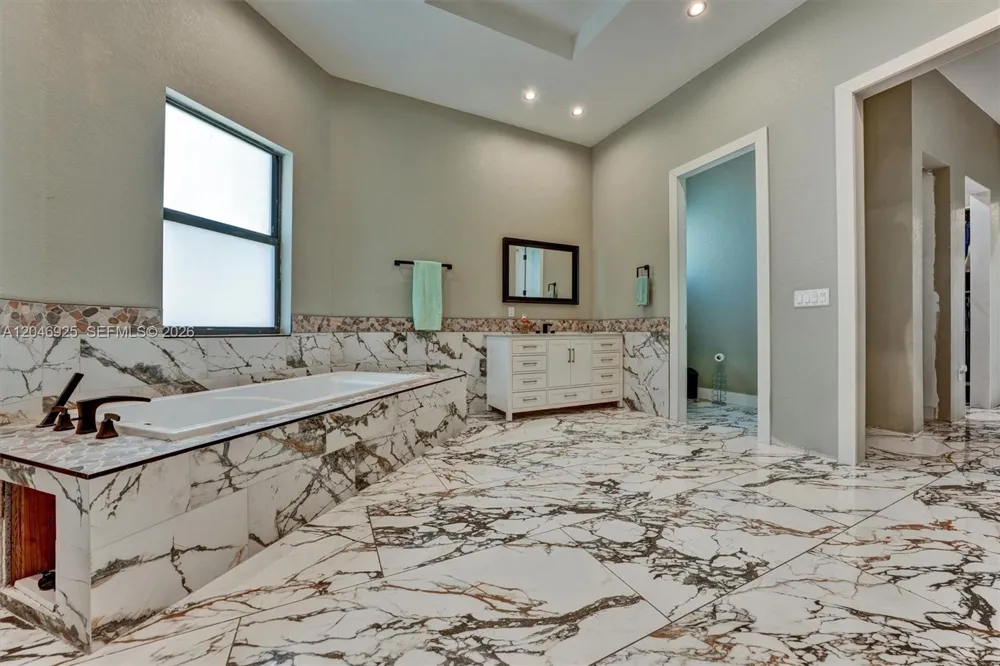 13085 78th Pl N Loxahatchee, FL 33412