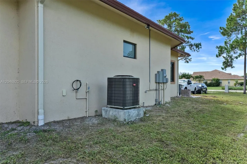 13085 78th Pl N Loxahatchee, FL 33412