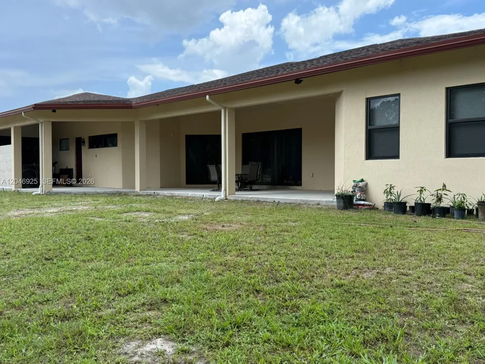 13085 78th Pl N Loxahatchee, FL 33412