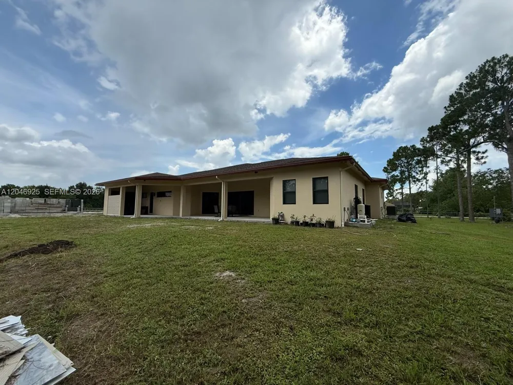 13085 78th Pl N Loxahatchee, FL 33412