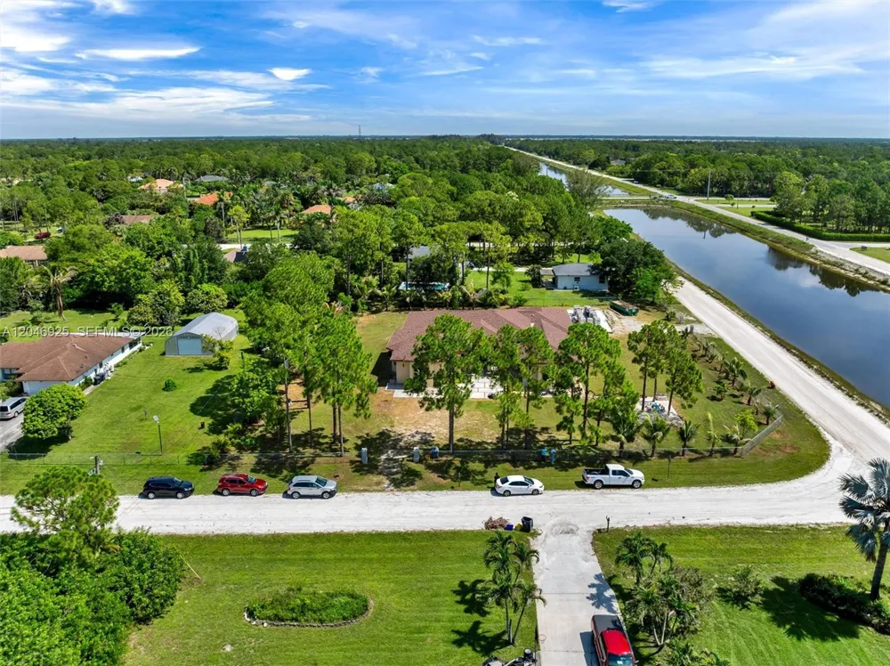 13085 78th Pl N Loxahatchee, FL 33412