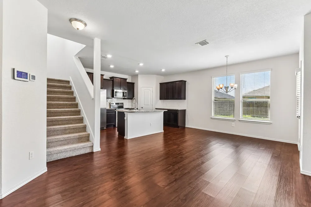 105 GREEN JAY DRIVE Jarrell, TX 76537