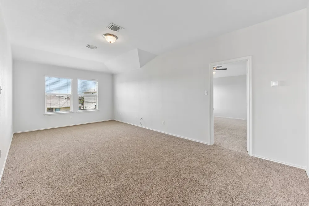 105 GREEN JAY DRIVE Jarrell, TX 76537