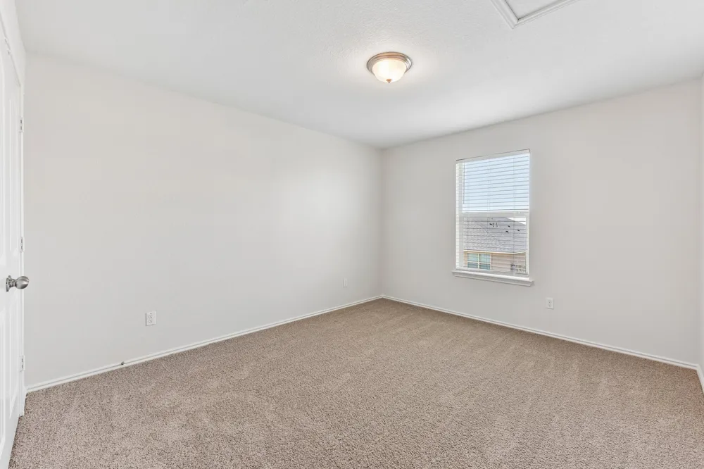 105 GREEN JAY DRIVE Jarrell, TX 76537