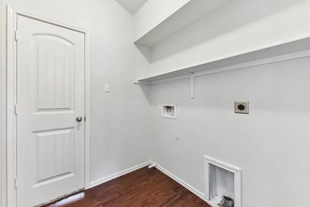 105 GREEN JAY DRIVE Jarrell, TX 76537