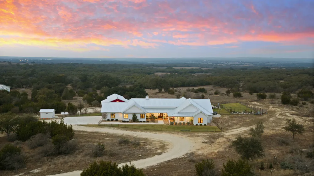 452 Southwick Ranch Road Johnson City, TX 78636