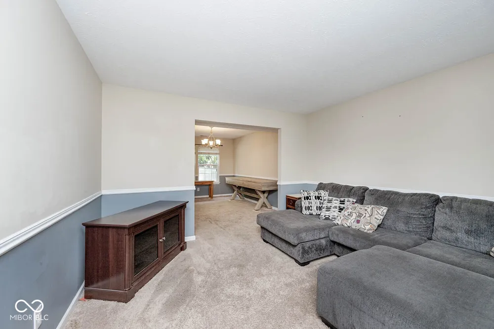 111 Oakview Drive Mooresville, IN 46158