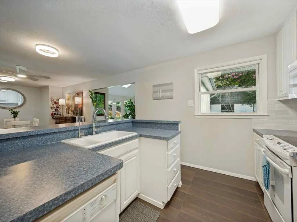 3032 Hollandale Lane Farmers Branch, TX 75234