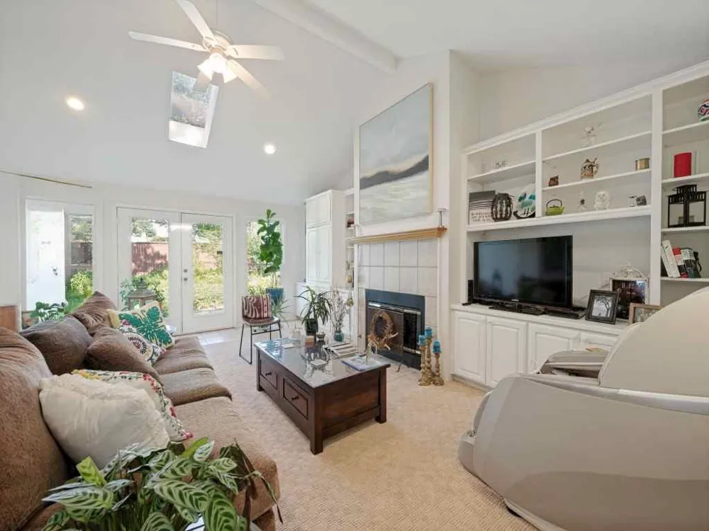 3032 Hollandale Lane Farmers Branch, TX 75234