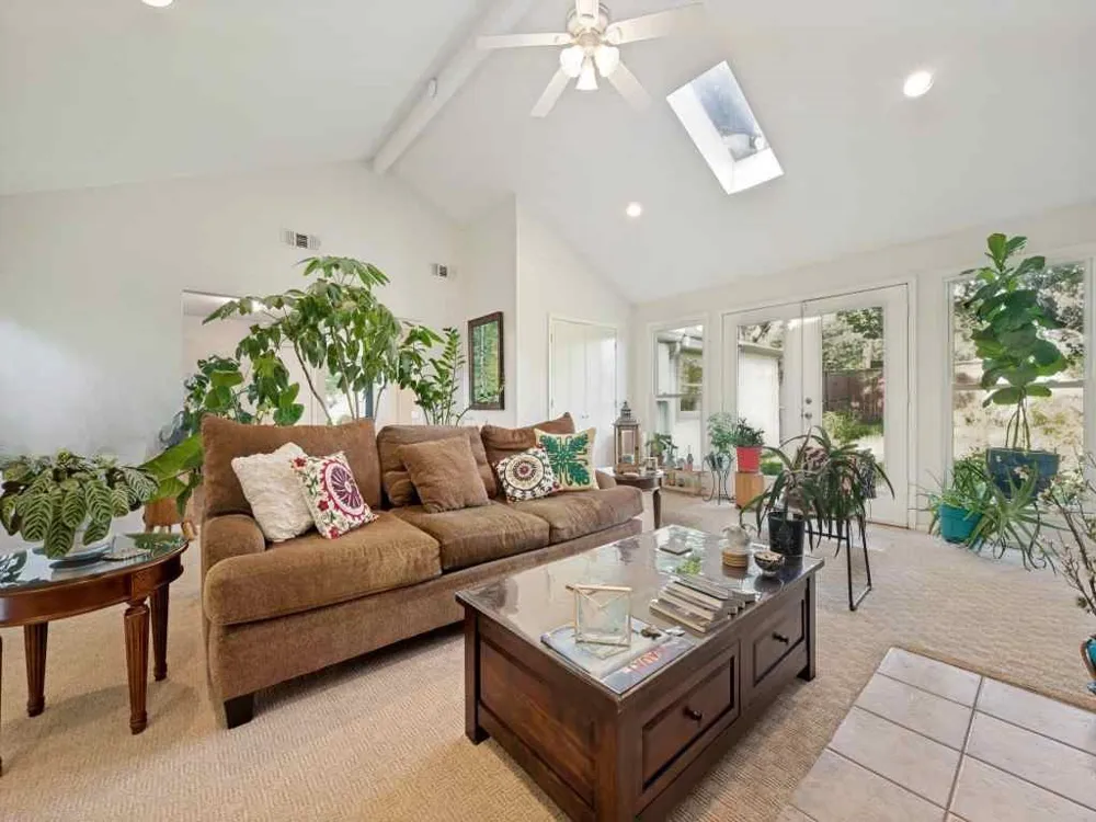 3032 Hollandale Lane Farmers Branch, TX 75234