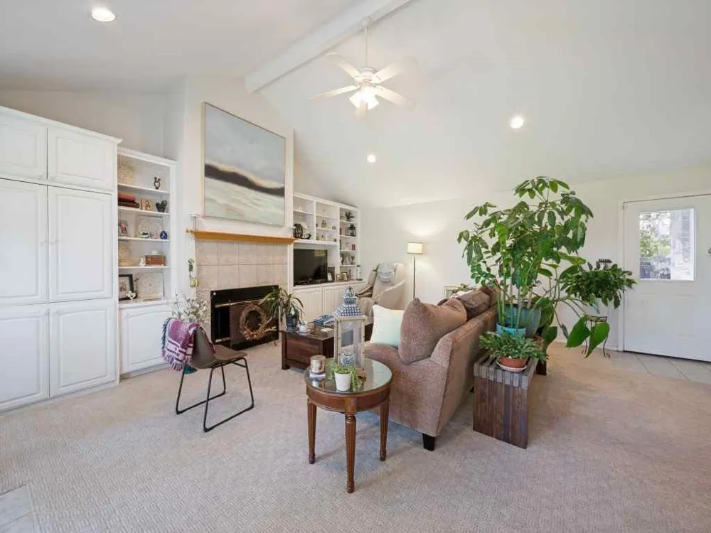 3032 Hollandale Lane Farmers Branch, TX 75234
