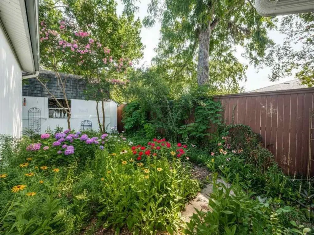 3032 Hollandale Lane Farmers Branch, TX 75234