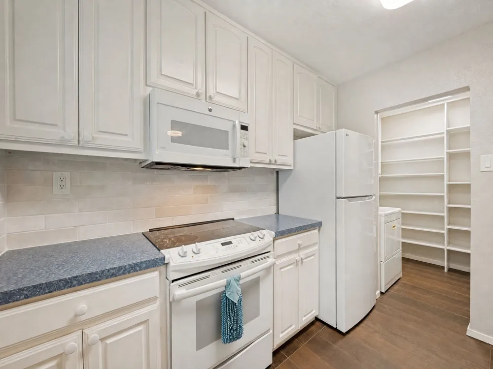 3032 Hollandale Lane Farmers Branch, TX 75234