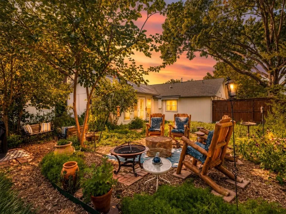 3032 Hollandale Lane Farmers Branch, TX 75234