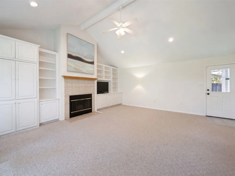 3032 Hollandale Lane Farmers Branch, TX 75234