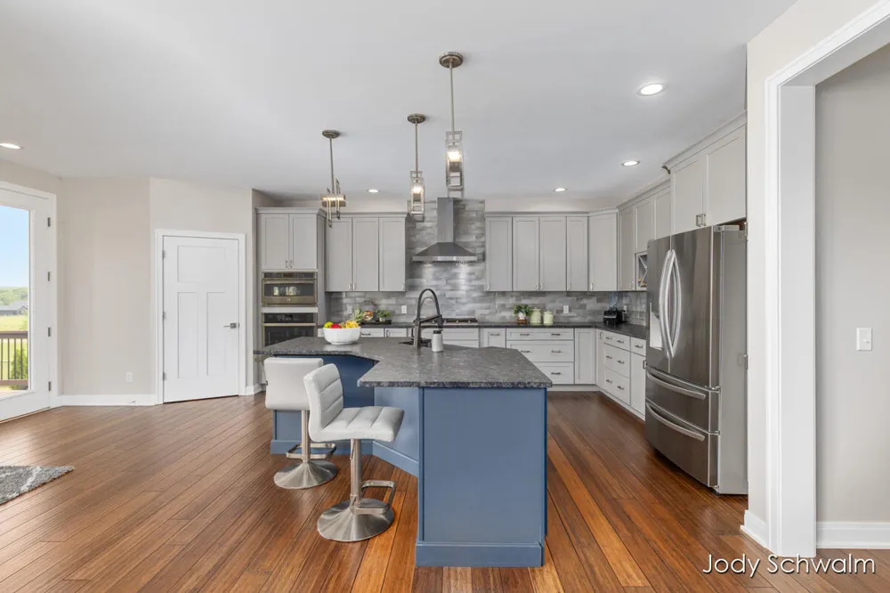 3619 12 Mile Road NE Rockford, MI 49341