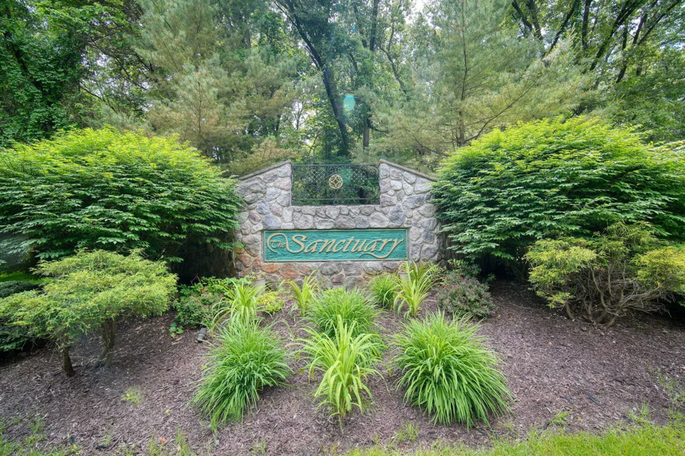 7003 Sanctuary Drive Jackson, MI 49201