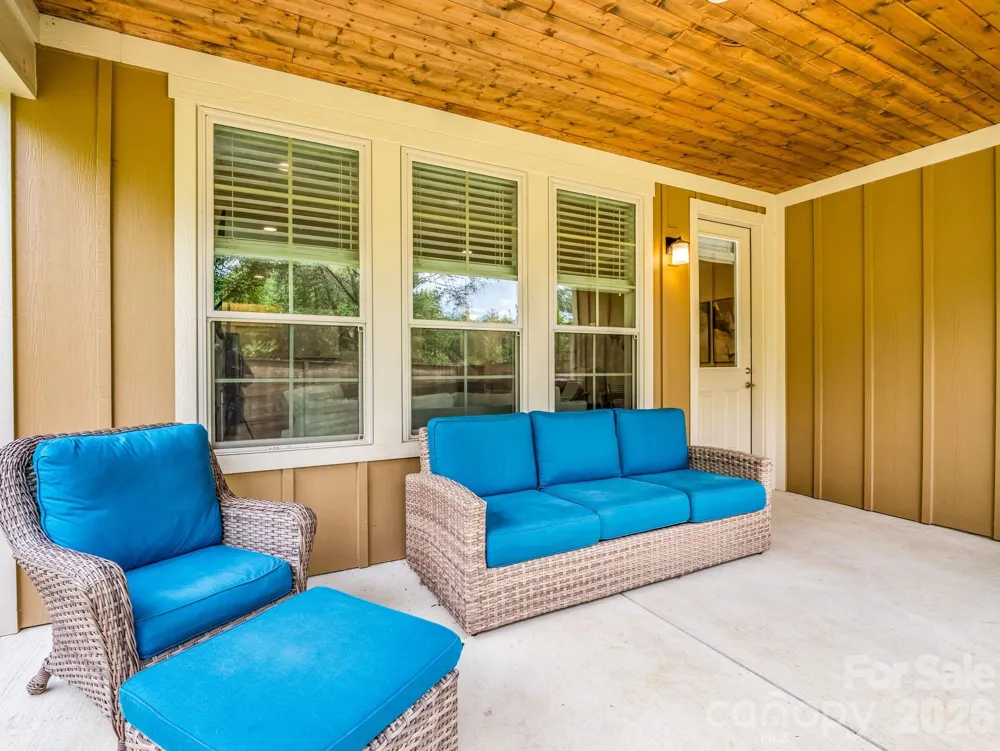 572 Sweet Birch Park Lane Black Mountain, NC 28711