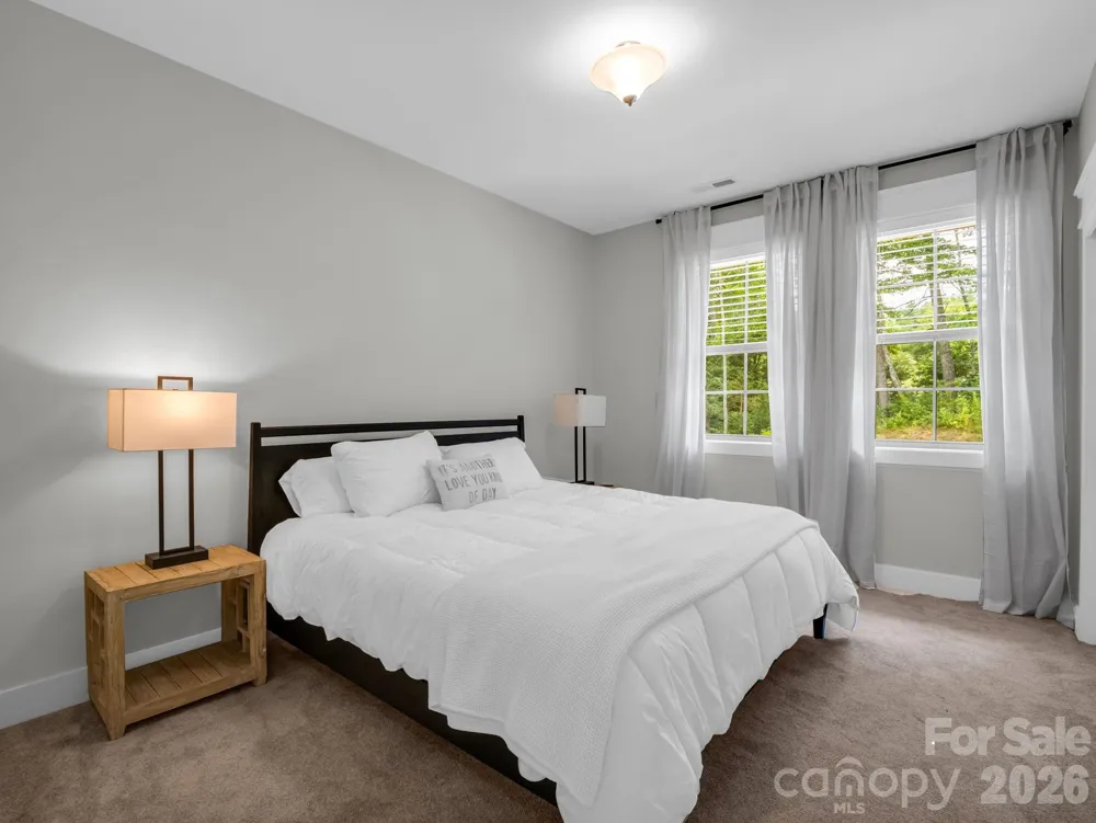 572 Sweet Birch Park Lane Black Mountain, NC 28711
