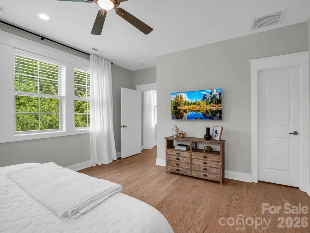 572 Sweet Birch Park Lane Black Mountain, NC 28711