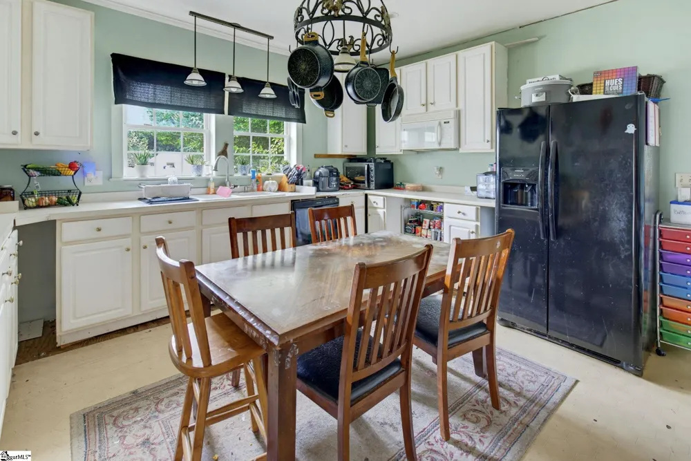 5761 Highway 357 Campobello, SC 29322