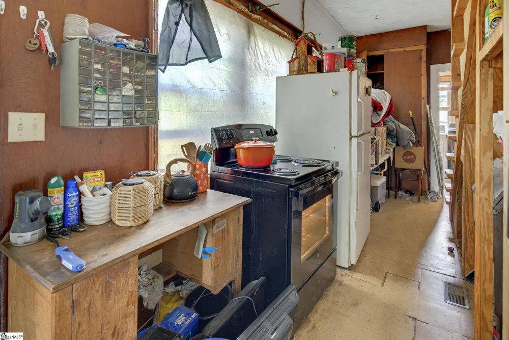 5761 Highway 357 Campobello, SC 29322