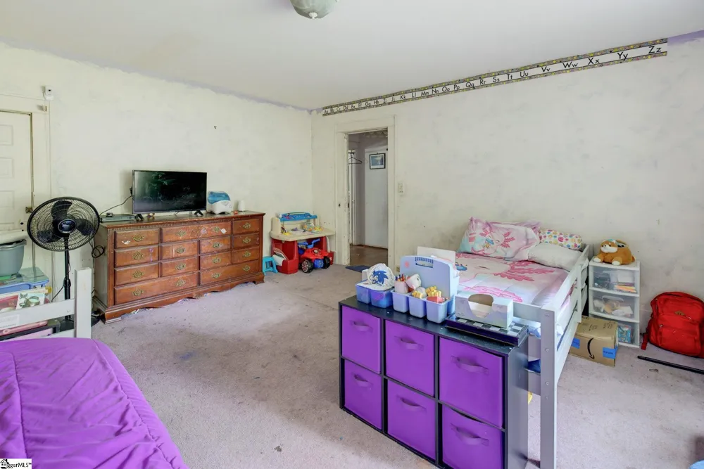 5761 Highway 357 Campobello, SC 29322