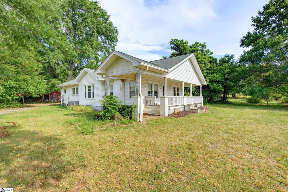 5761 Highway 357 Campobello, SC 29322