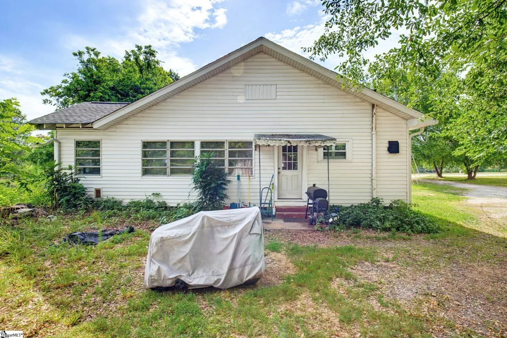 5761 Highway 357 Campobello, SC 29322