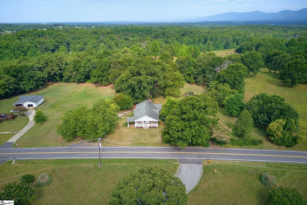 5761 Highway 357 Campobello, SC 29322