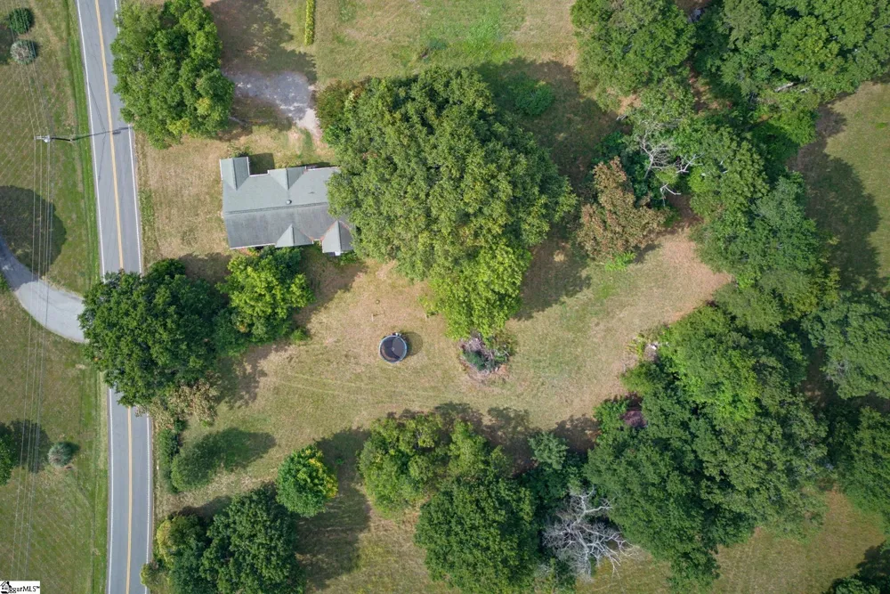 5761 Highway 357 Campobello, SC 29322