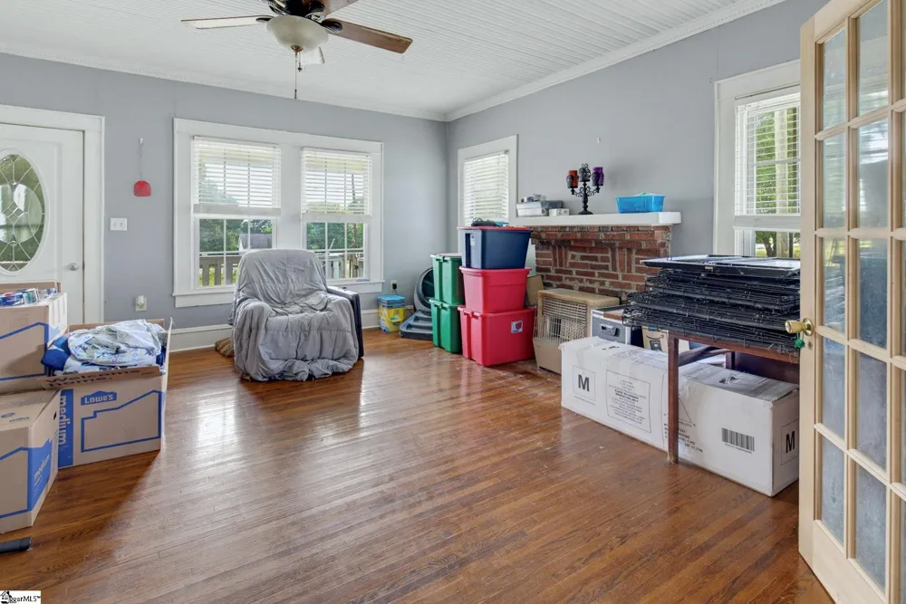 5761 Highway 357 Campobello, SC 29322