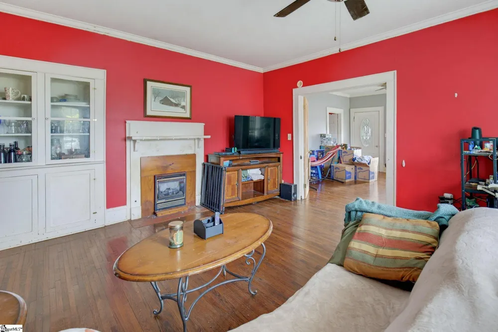 5761 Highway 357 Campobello, SC 29322