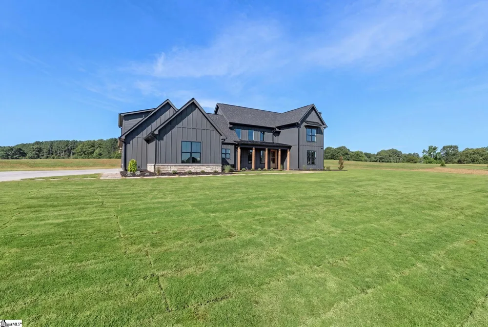 744 Garrison Road Pelzer, SC 29669