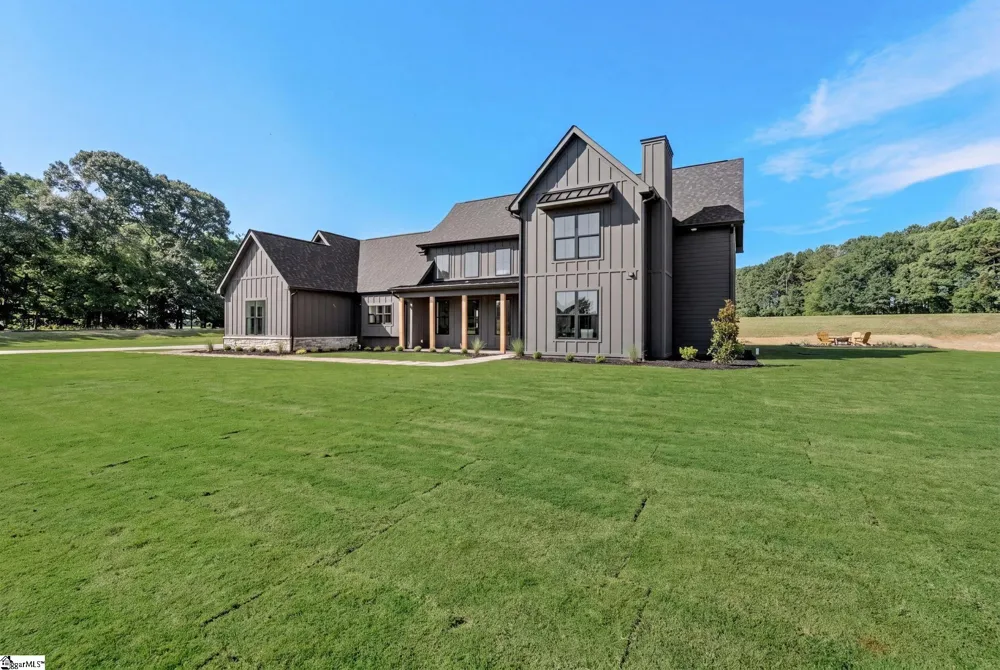 744 Garrison Road Pelzer, SC 29669