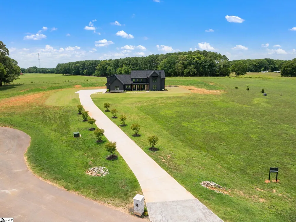 744 Garrison Road Pelzer, SC 29669
