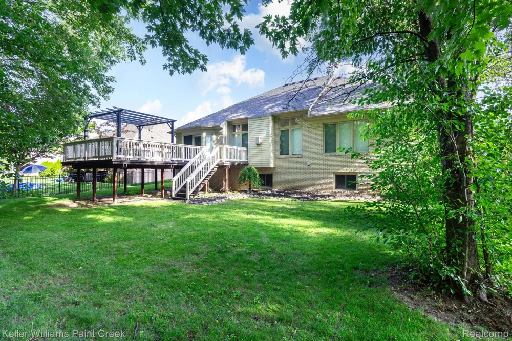 20695 Gaberty Drive Clinton Charter Township, MI 48038