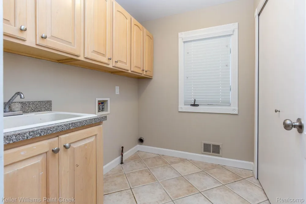 20695 Gaberty Drive Clinton Charter Township, MI 48038