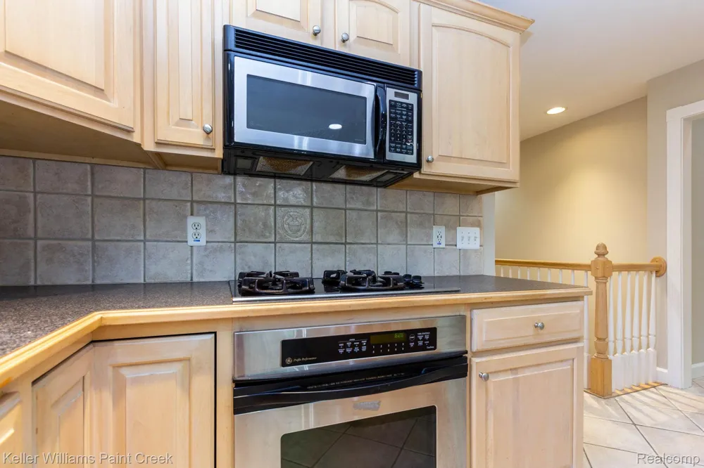 20695 Gaberty Drive Clinton Charter Township, MI 48038