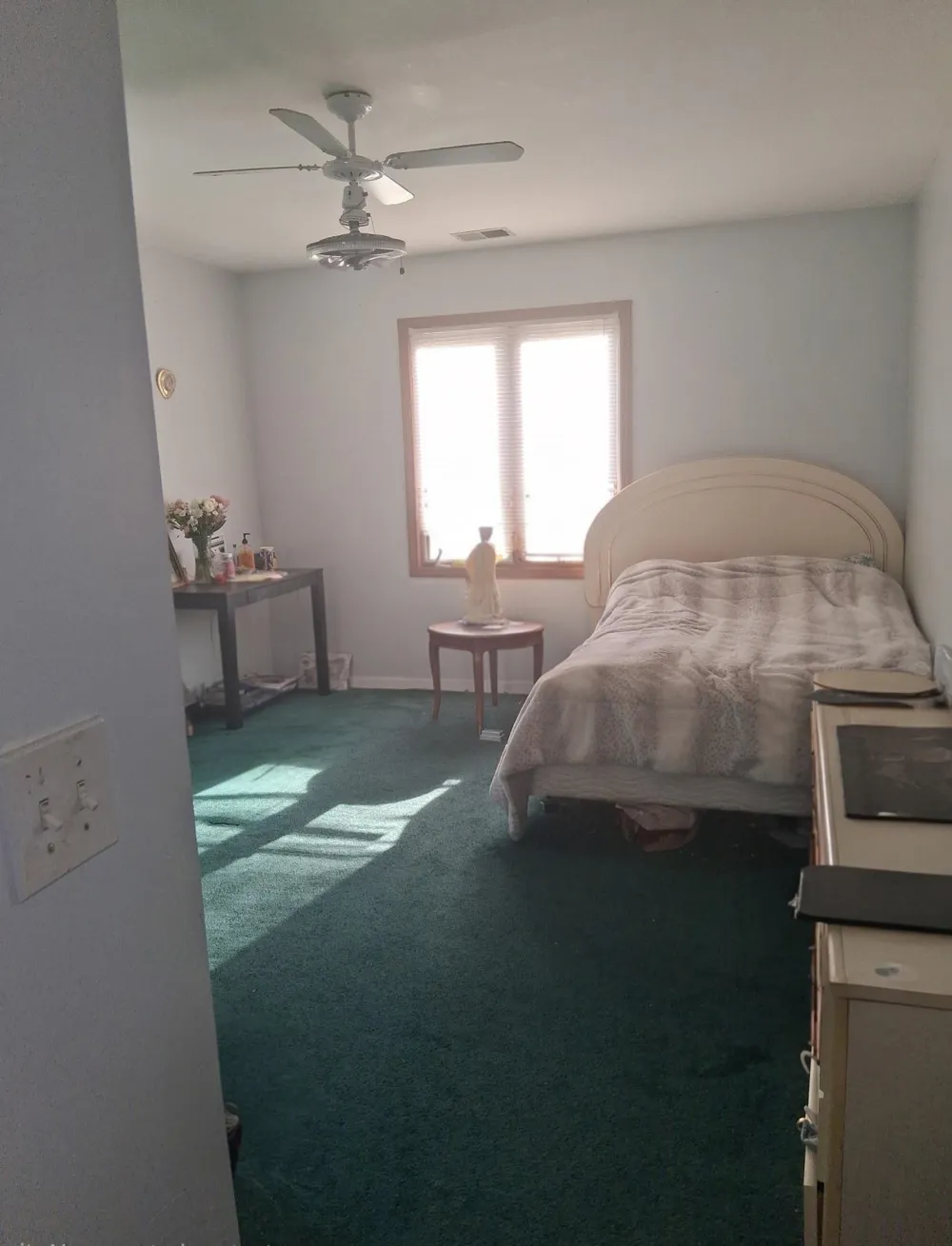 21812 Albion Avenue Farmington Hills City, MI 48336