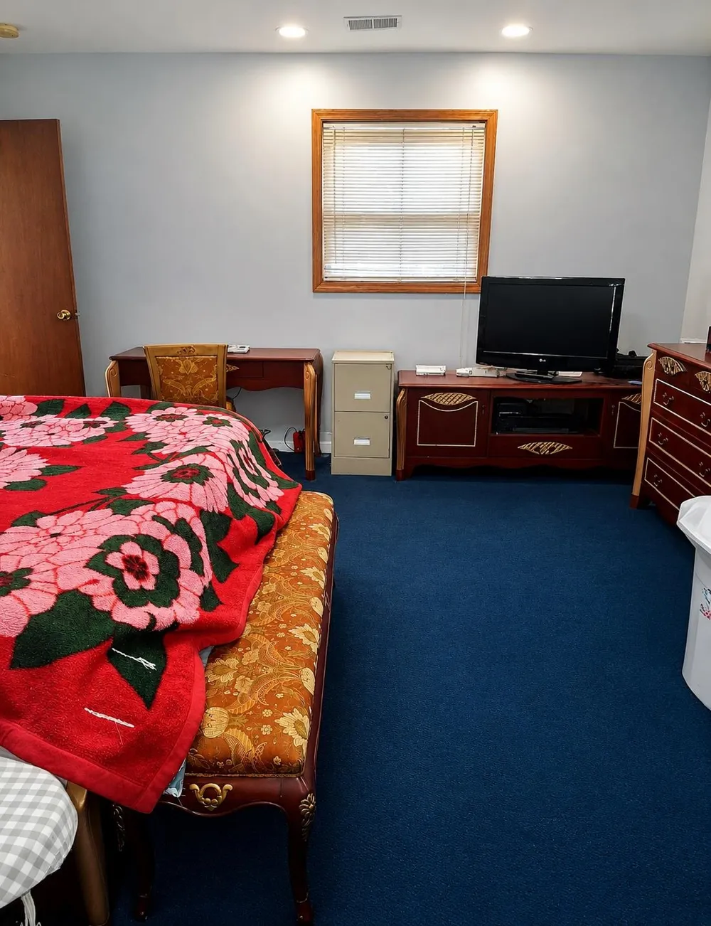 21812 Albion Avenue Farmington Hills City, MI 48336