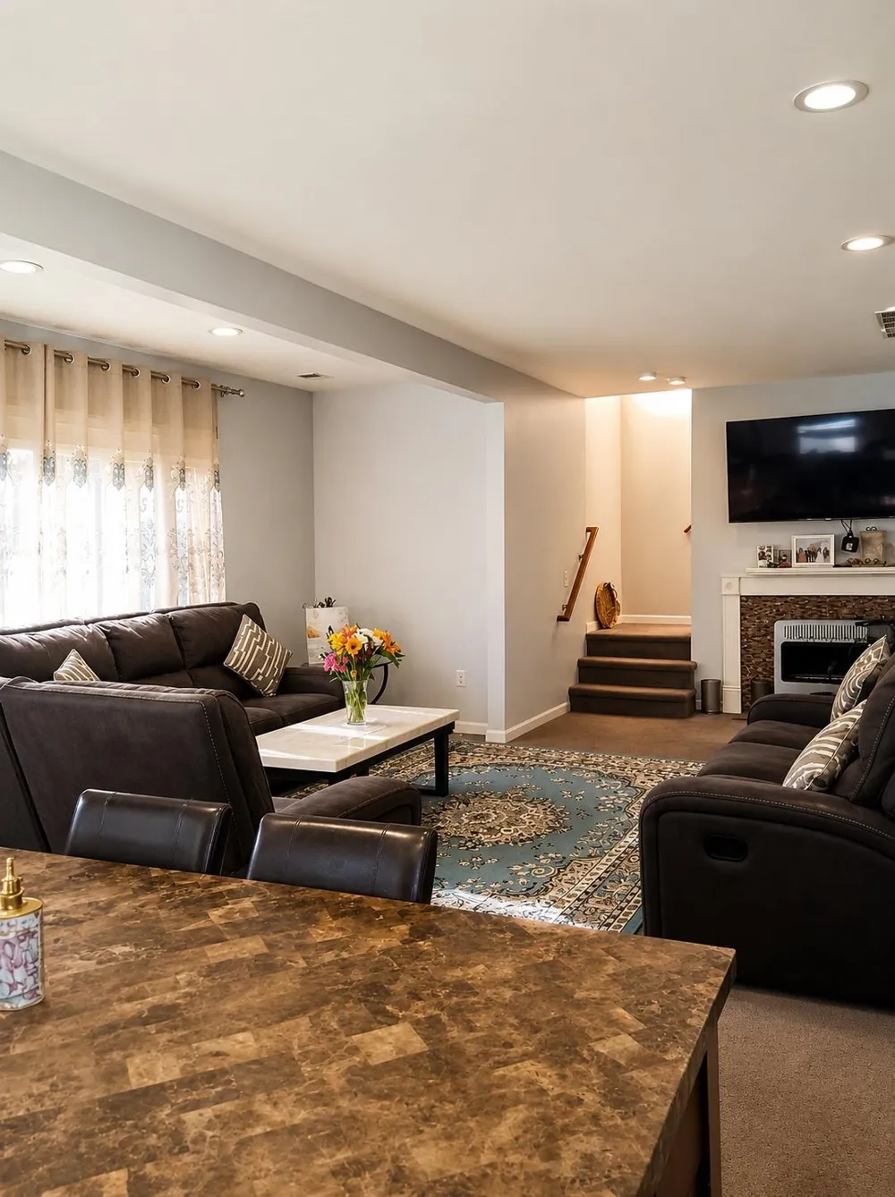 21812 Albion Avenue Farmington Hills City, MI 48336