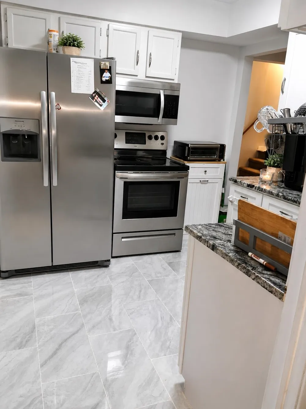 21812 Albion Avenue Farmington Hills City, MI 48336