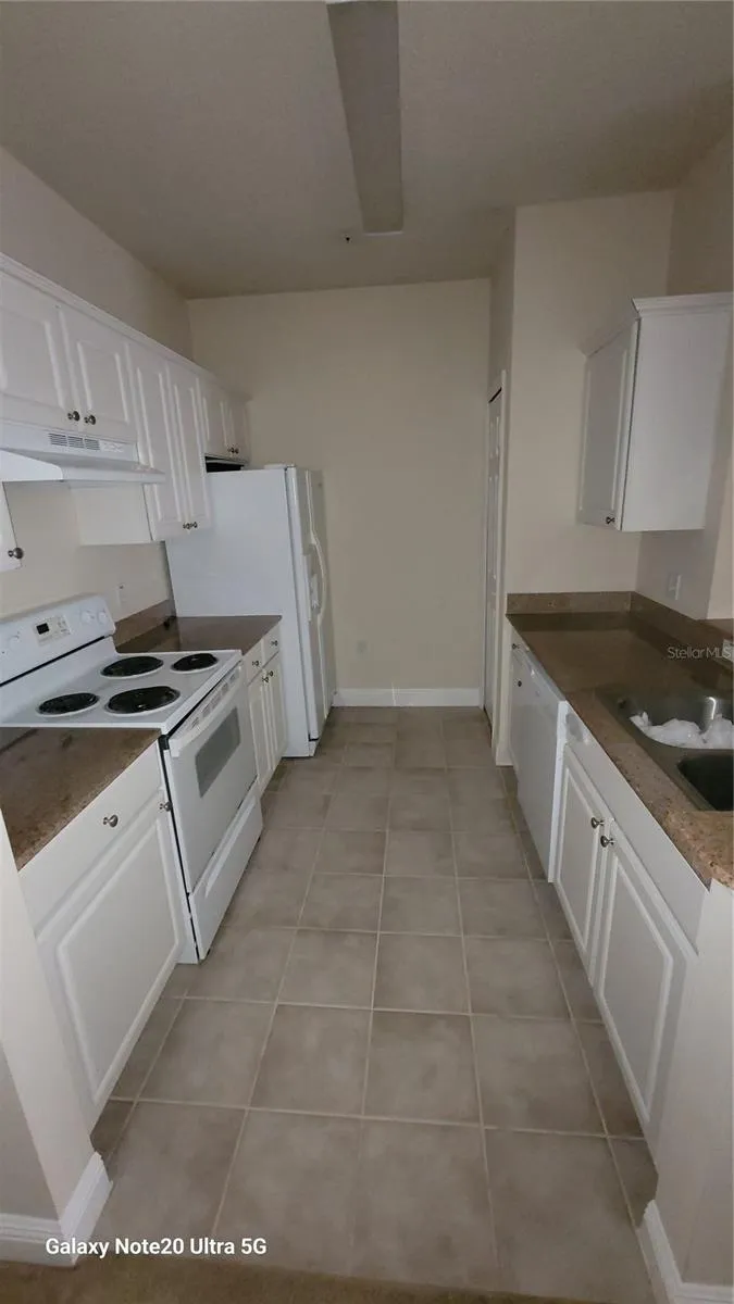 430 SOUTHERN PECAN CIRCLE #203 Winter Garden, FL 34787