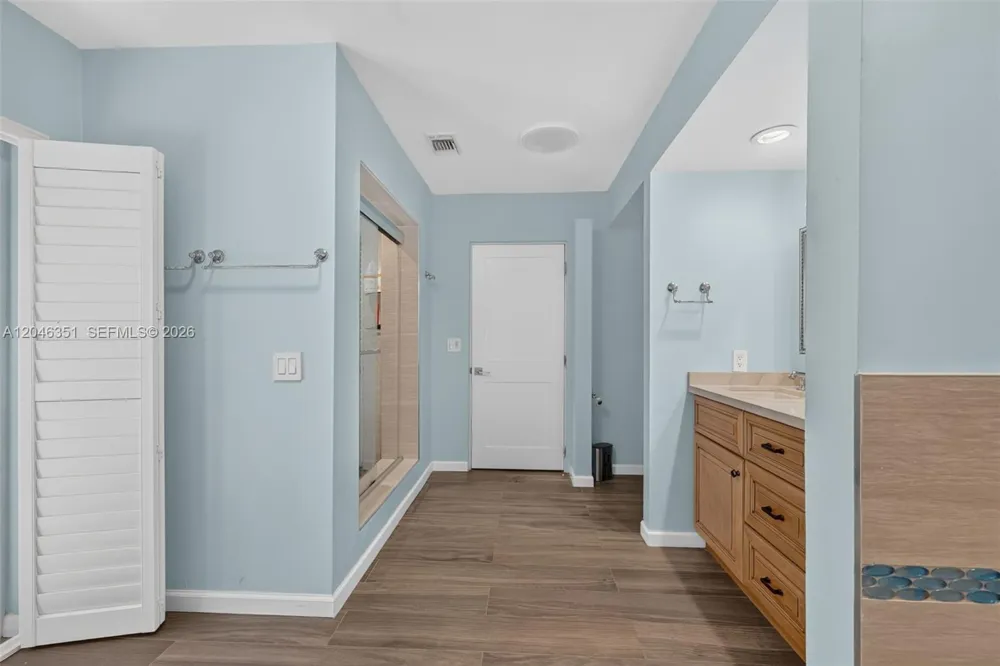 15200 SW 81st Ave Palmetto Bay, FL 33157