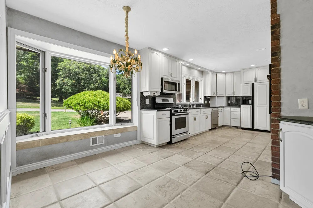 5017 Merryview Drive Portage City, MI 49024